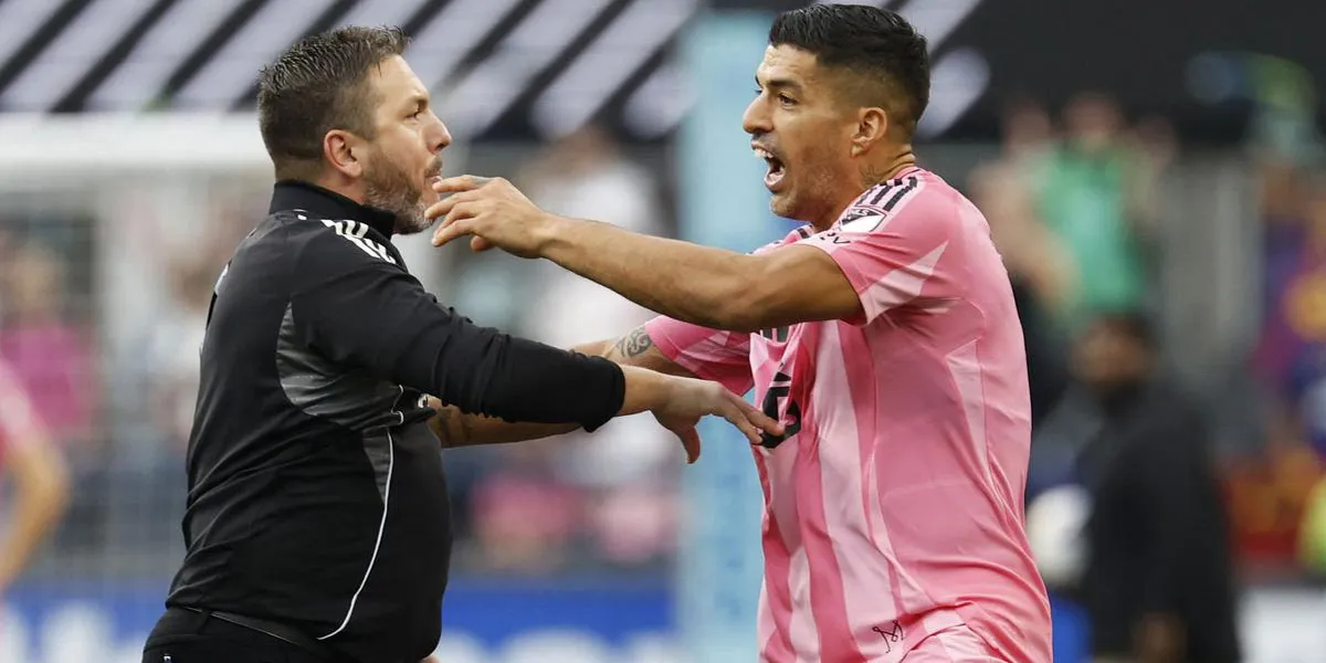 Luis Suarez Minta Maaf Usai Insiden Meludahi Staf Seattle